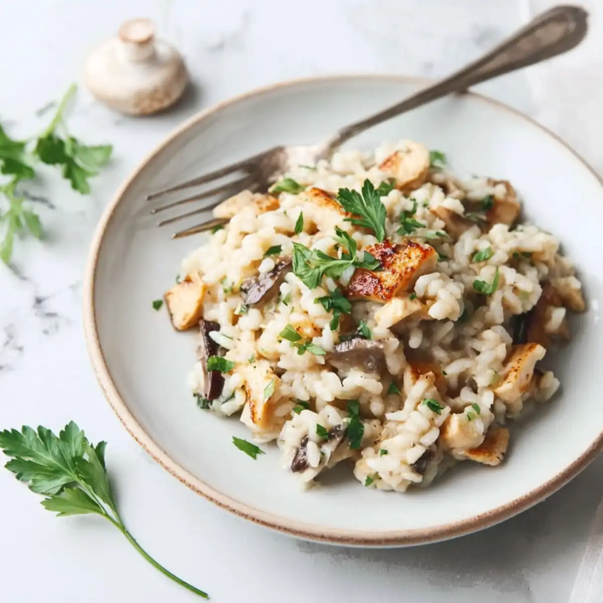 Risotto champignon poulet : Recette crémeuse en 30 min