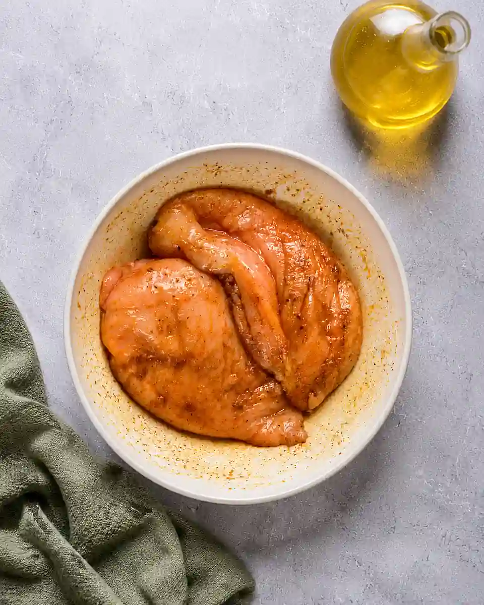 blanc-de-poulet-air-fryer-recette filets de poulet au air fryer marinés aux épices